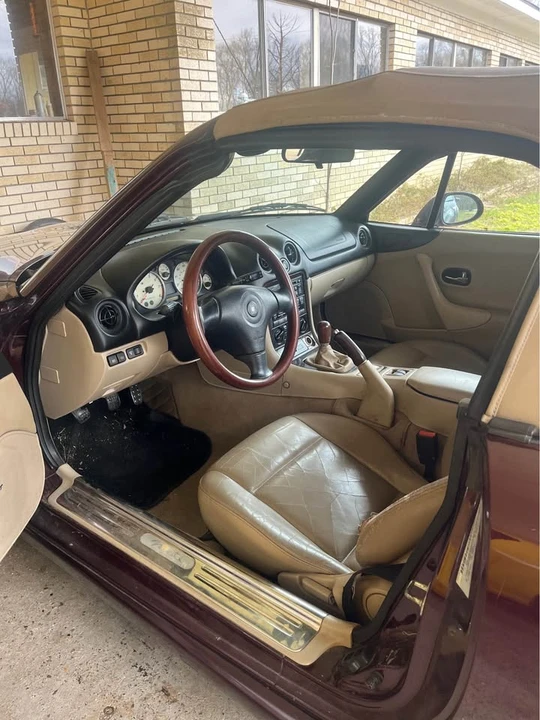2000 Mazda NB MX-5 Miata - Image 4 of 5