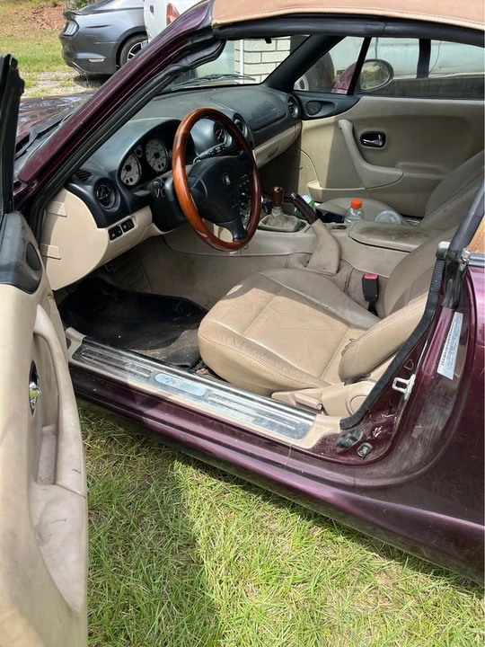 2000 Mazda NB MX-5 Miata - Image 2 of 5