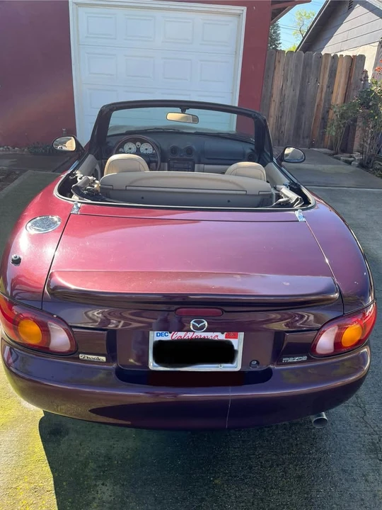 2000 Mazda NB MX-5 Miata - Image 2 of 10