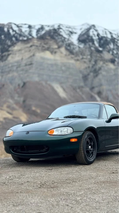 2000 Mazda NB MX-5 Miata - Image 2 of 21