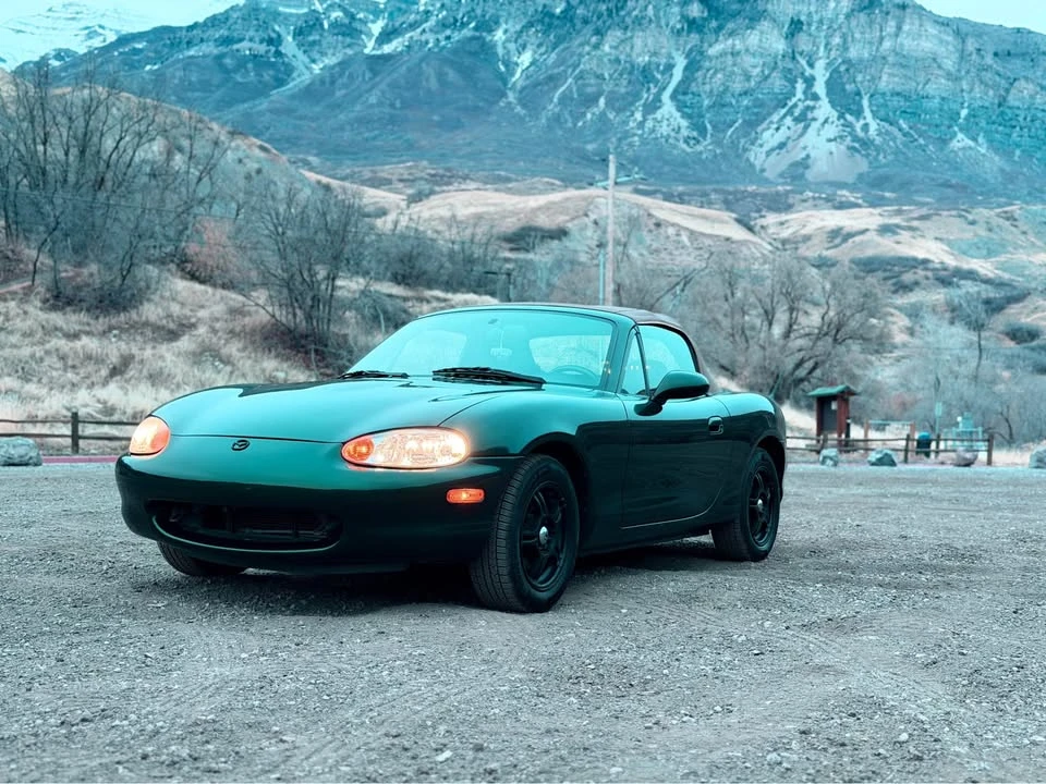 2000 Mazda NB MX-5 Miata - Image 18 of 21