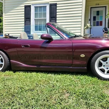 2000 Mazda MX-5 Special Edition Convertible 2D