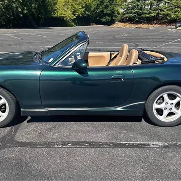 2000 Mazda MX-5 Special Edition Convertible 2D