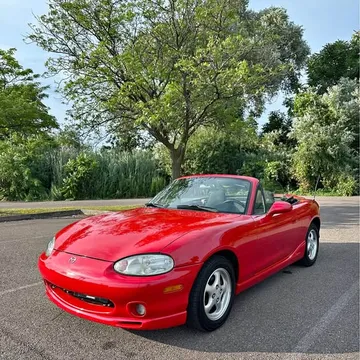 2000 Mazda MX-5 Special Edition Convertible 2D