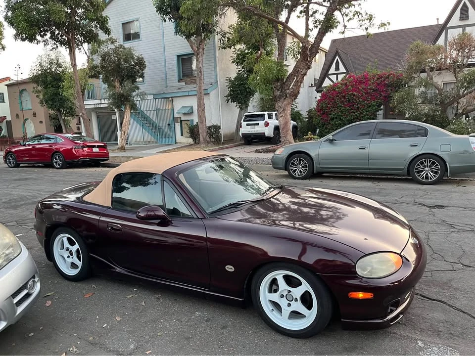 2000 Mazda NB MX-5 Miata - Image 4 of 11