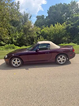 2000 Mazda MX-5 Special Edition Convertible 2D