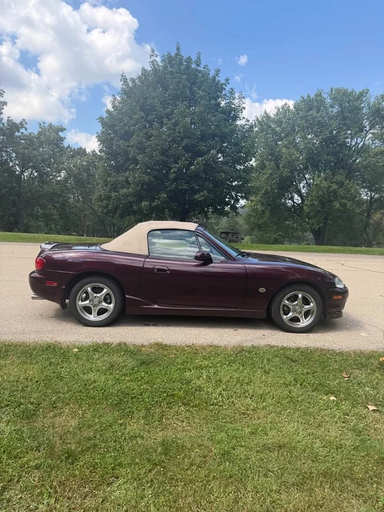2000 Mazda NB MX-5 Miata - Image 4 of 8