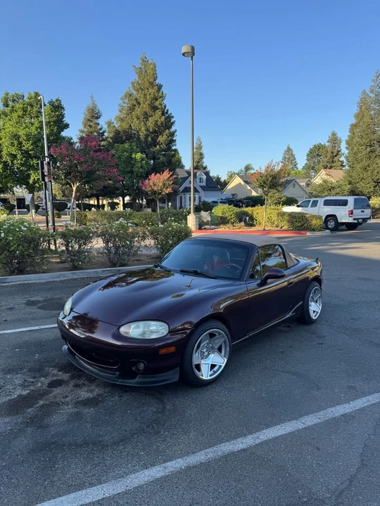 2000 Mazda NB MX-5 Miata - Image 3 of 10
