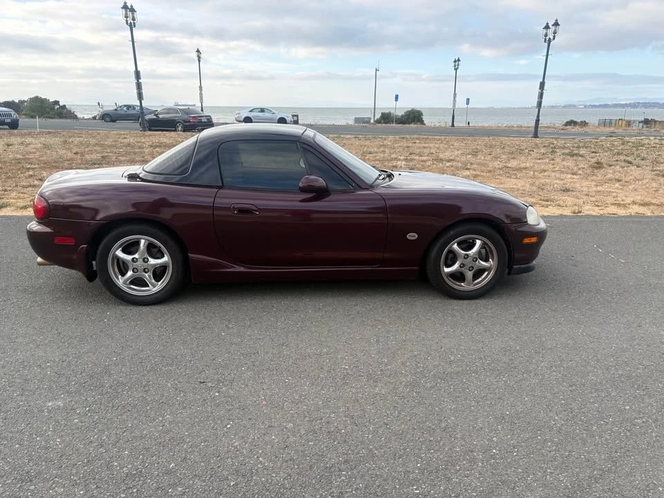 2000 Mazda NB MX-5 Miata - Image 5 of 11