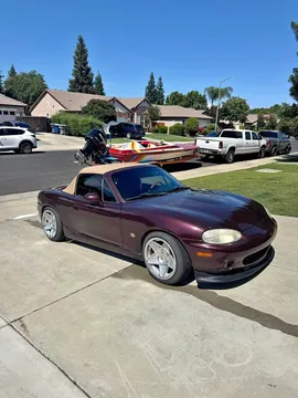 2000 Mazda MX-5 Special Edition Convertible 2D
