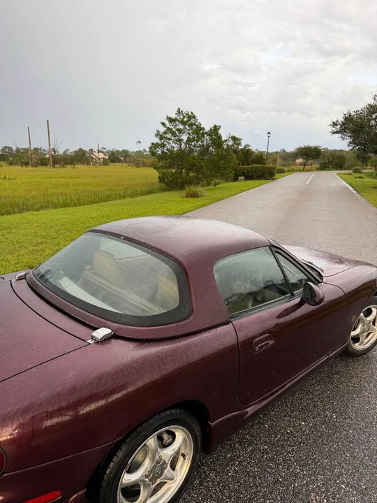 2000 Mazda NB MX-5 Miata - Image 17 of 20