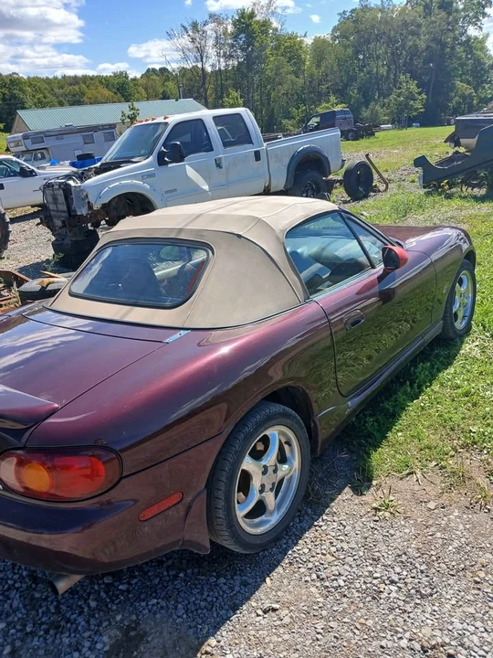 2000 Mazda NB MX-5 Miata - Image 4 of 12