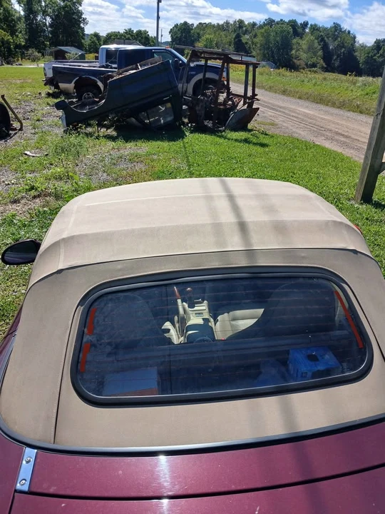 2000 Mazda NB MX-5 Miata - Image 7 of 12