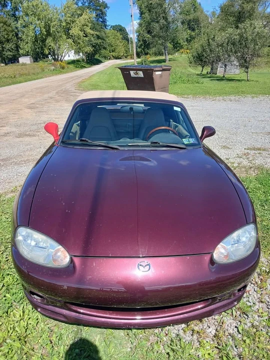 2000 Mazda NB MX-5 Miata - Image 2 of 12