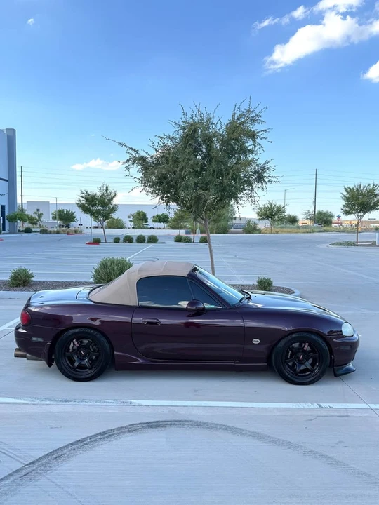 2000 Mazda NB MX-5 Miata - Image 2 of 15