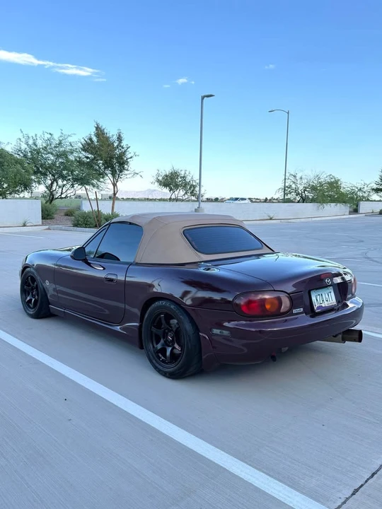 2000 Mazda NB MX-5 Miata - Image 5 of 15