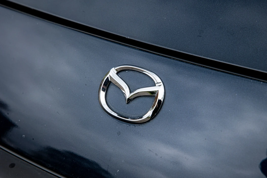 2000 Mazda NB MX-5 Miata - Image 18 of 18