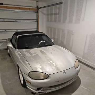 2000 Mazda MX-5 Sport Convertible 2D