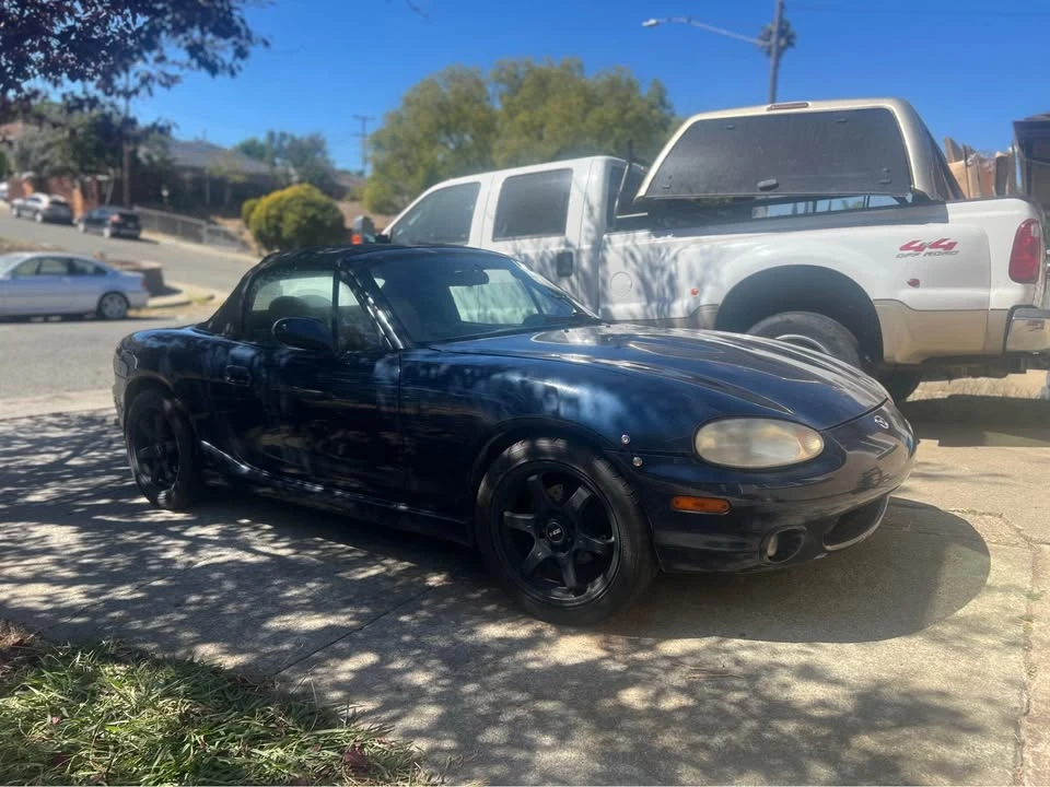 2000 Mazda NB MX-5 Miata - Image 2 of 6