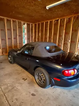 2000 Mazda MX-5 Sport Convertible 2D