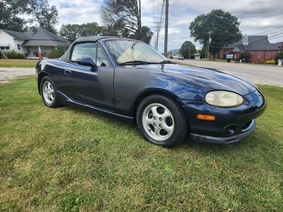 2000 Mazda NB MX-5 Miata - Image 3 of 9