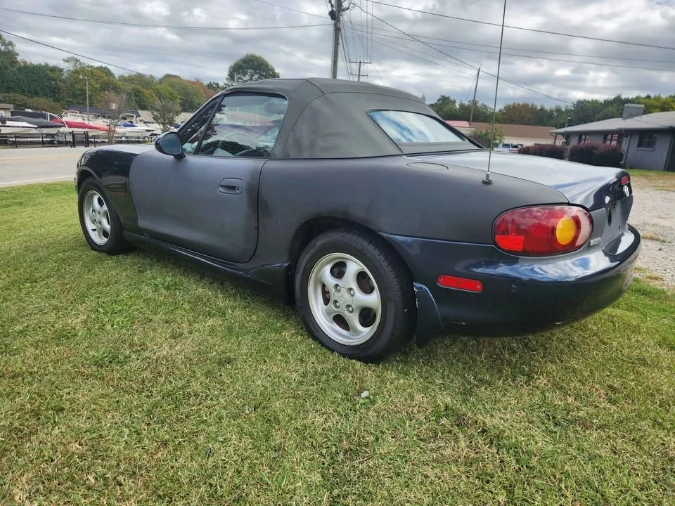 2000 Mazda NB MX-5 Miata - Image 4 of 9