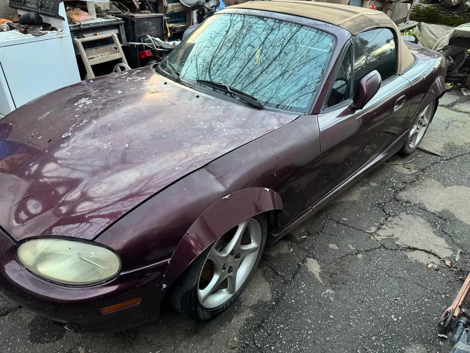 2000 Mazda NB MX-5 Miata - Image 2 of 8