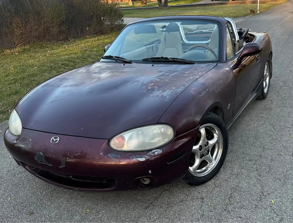 2000 Mazda NB MX-5 Miata - Image 2 of 8