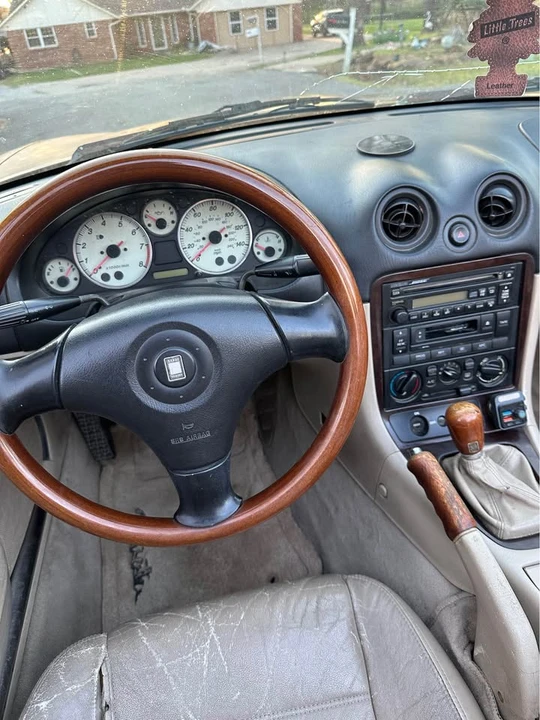 2000 Mazda NB MX-5 Miata - Image 7 of 8