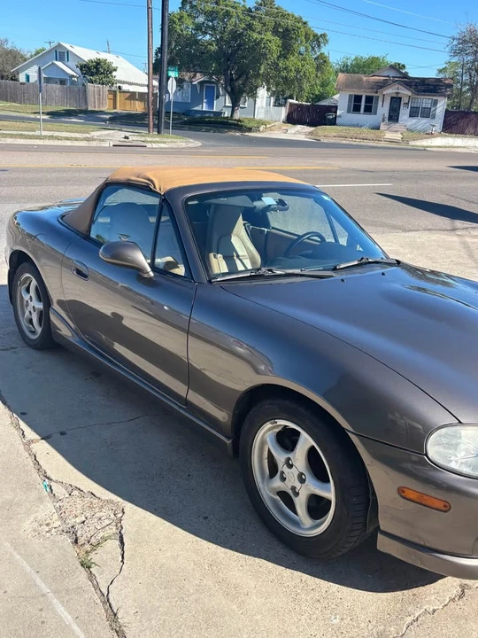 2000 Mazda NB MX-5 Miata - Image 3 of 7