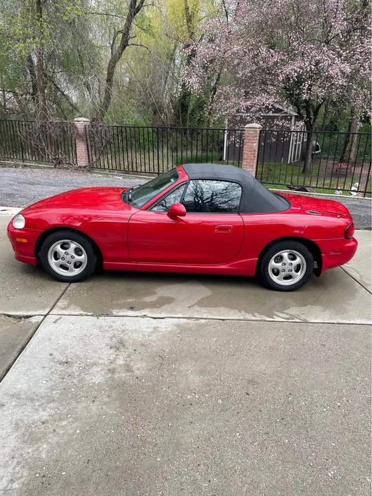 2000 Mazda NB MX-5 Miata - Image 4 of 6