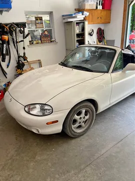 2000 Mazda Miata