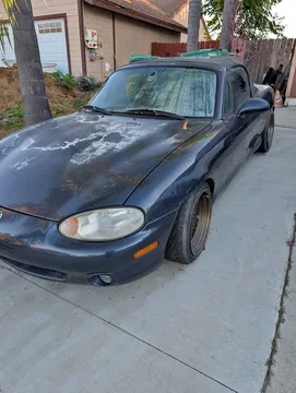 2000 Mazda Miata