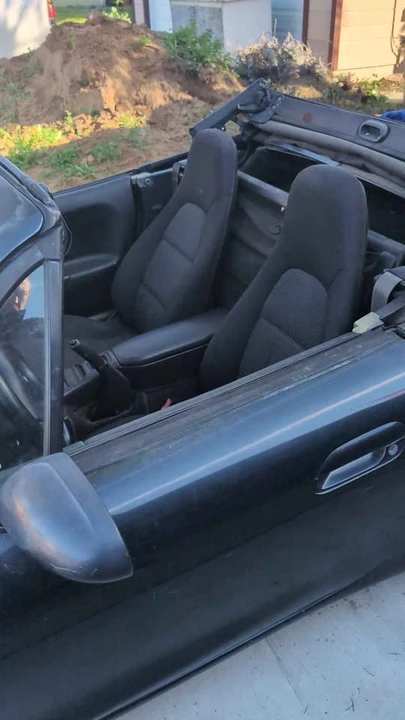 2000 Mazda NB MX-5 Miata - Image 5 of 10