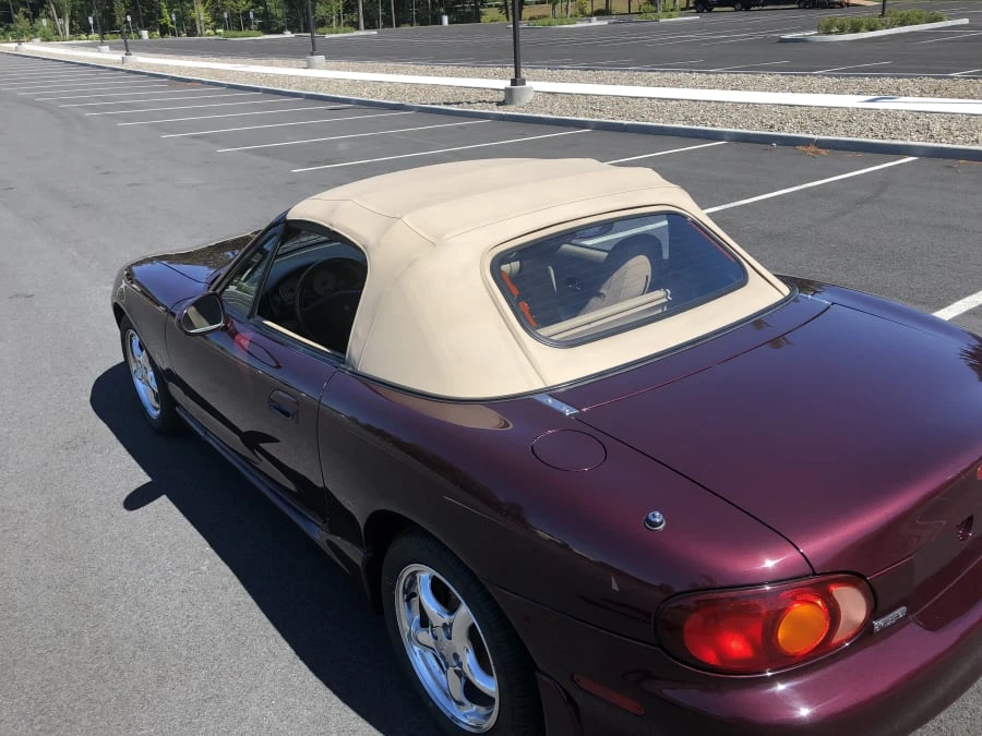 2000 Mazda NB MX-5 Miata - Image 11 of 12