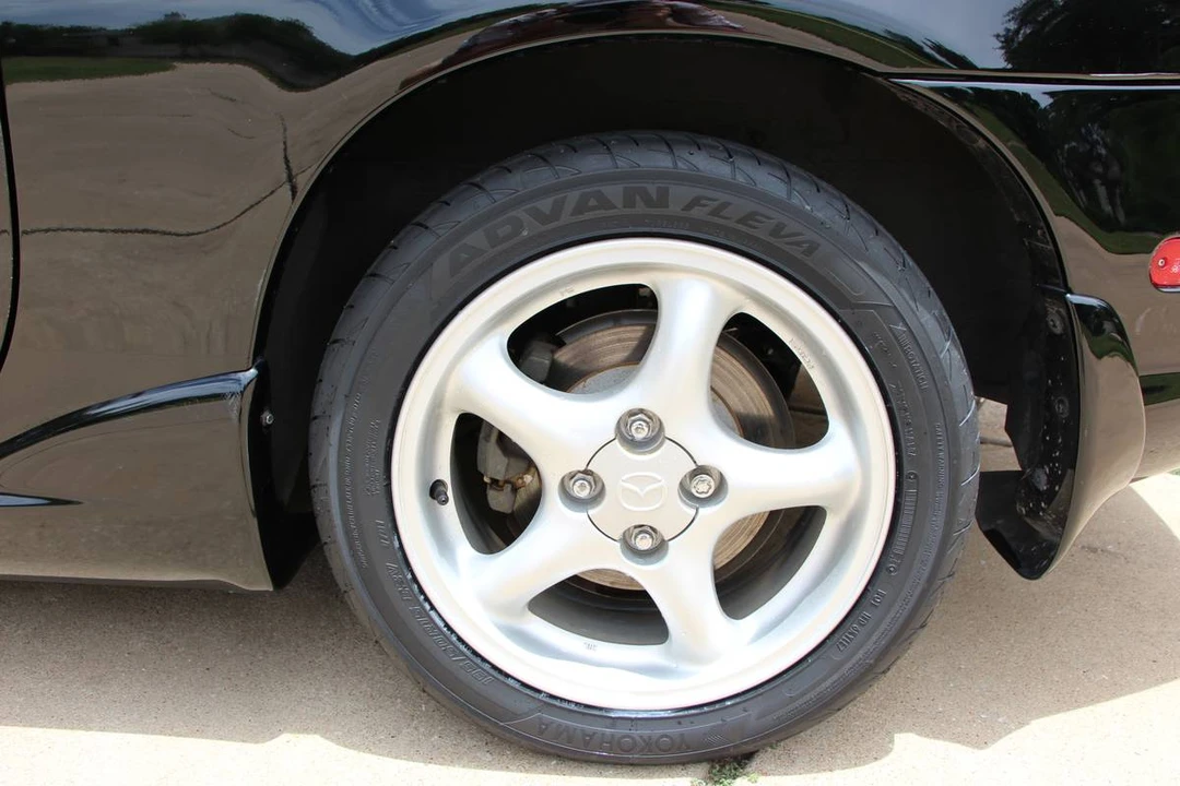 2000 Mazda NB MX-5 Miata - Image 21 of 24