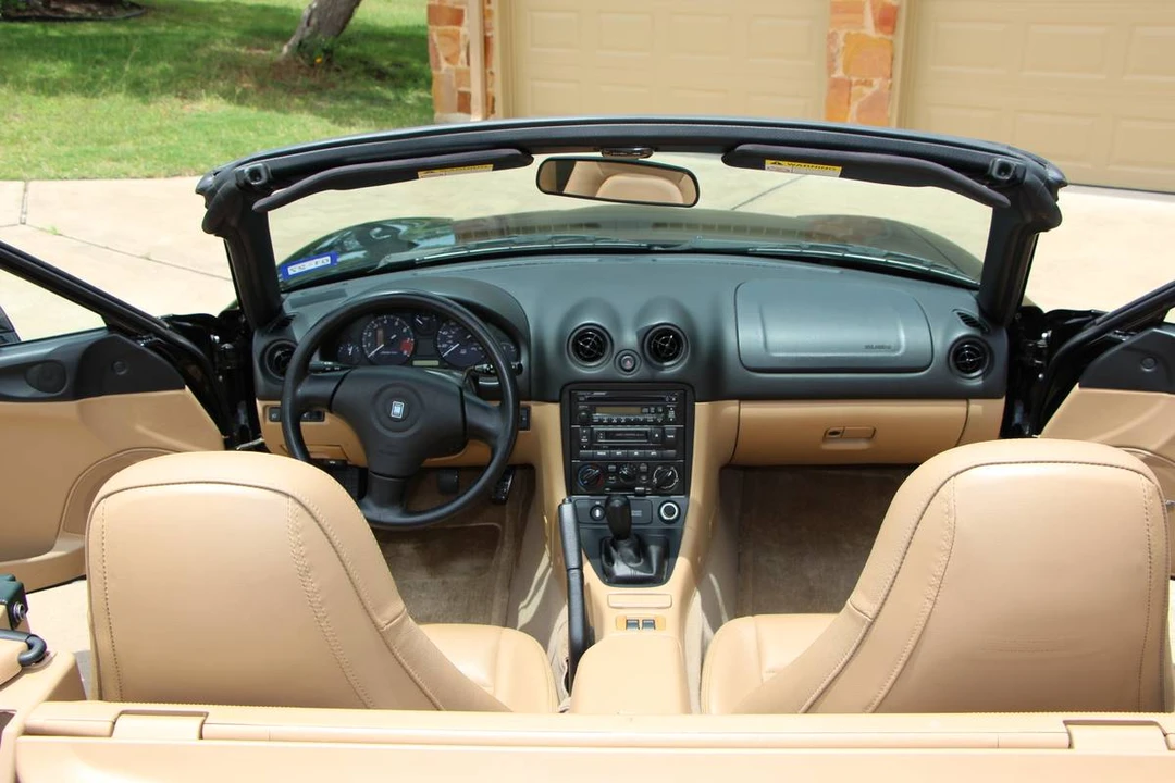 2000 Mazda NB MX-5 Miata - Image 11 of 24