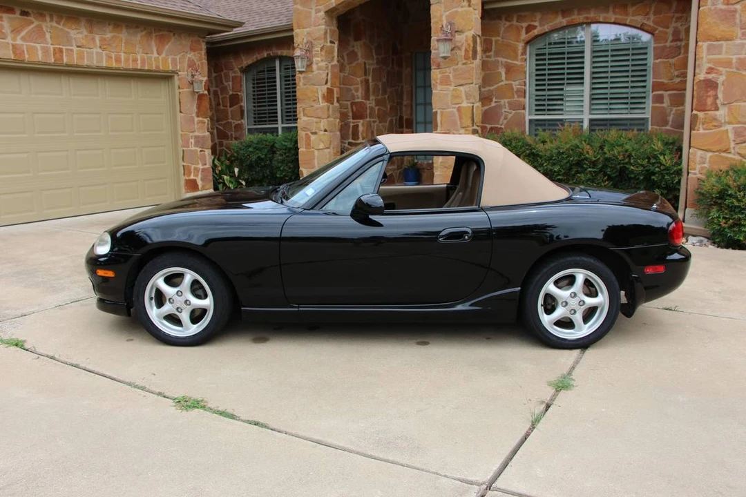 2000 Mazda NB MX-5 Miata - Image 6 of 24