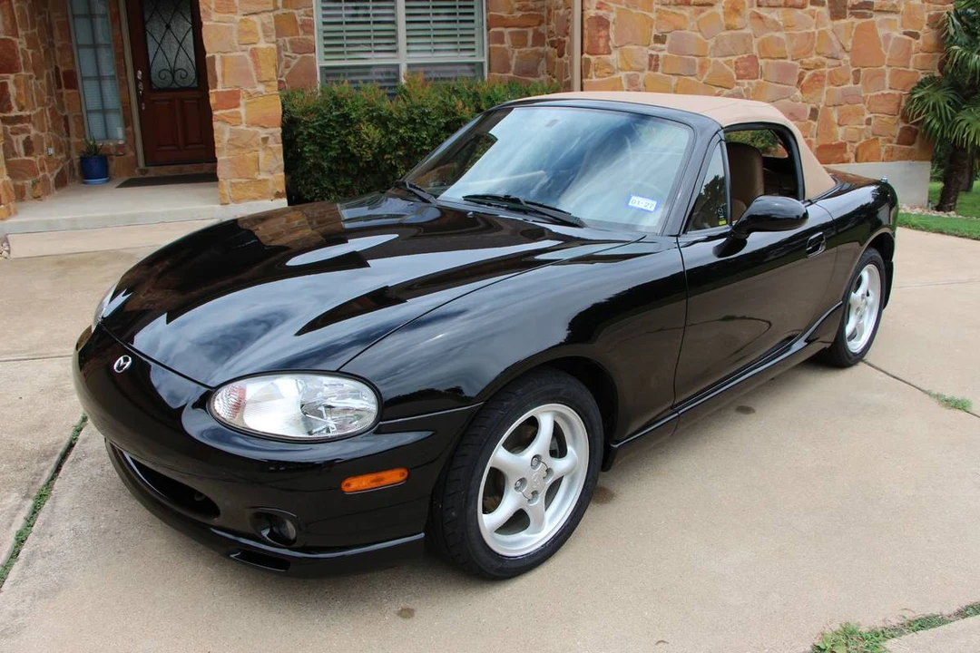 2000 Mazda NB MX-5 Miata - Image 5 of 24