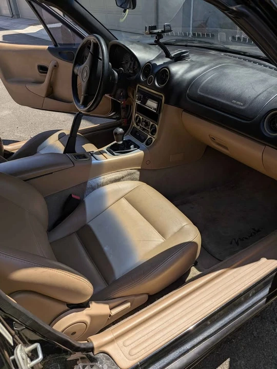 2000 Mazda NB MX-5 Miata - Image 13 of 16