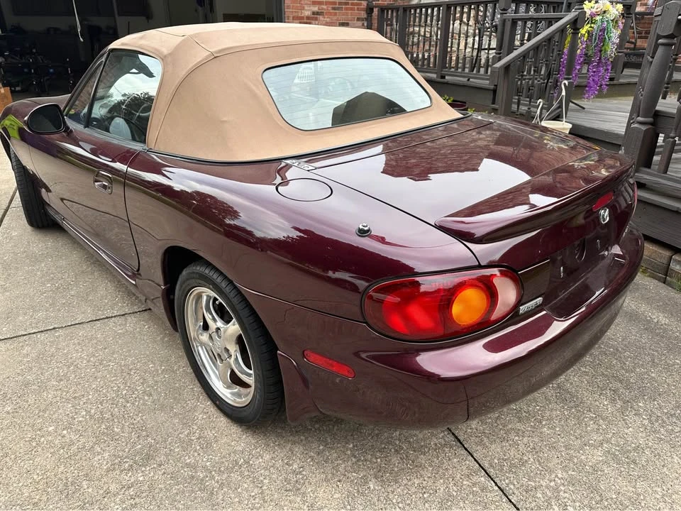 2000 Mazda NB MX-5 Miata - Image 4 of 10