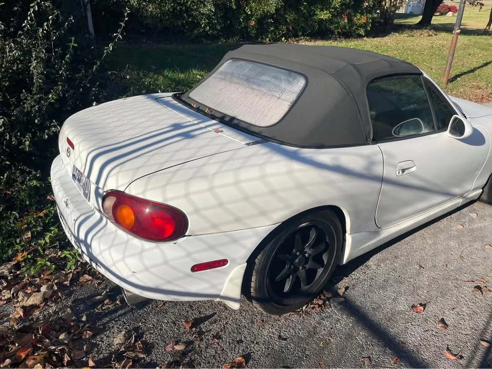 2000 Mazda NB MX-5 Miata - Image 3 of 5