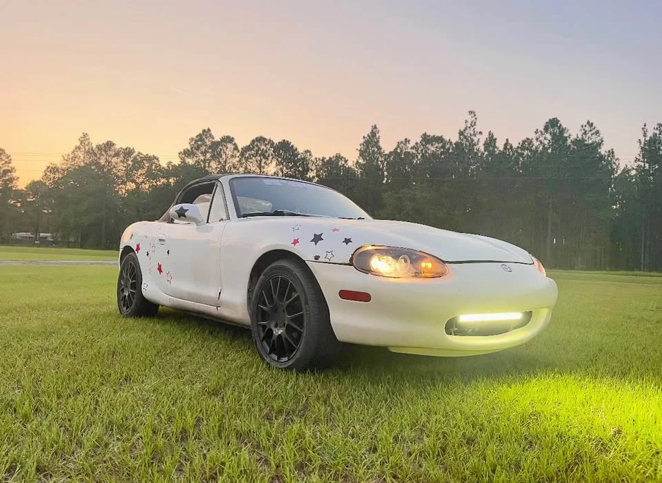2000 Mazda NB MX-5 Miata - Image 4 of 7
