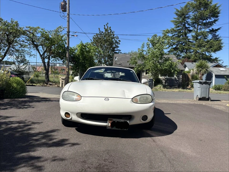 2000 Mazda NB MX-5 Miata - Image 8 of 8