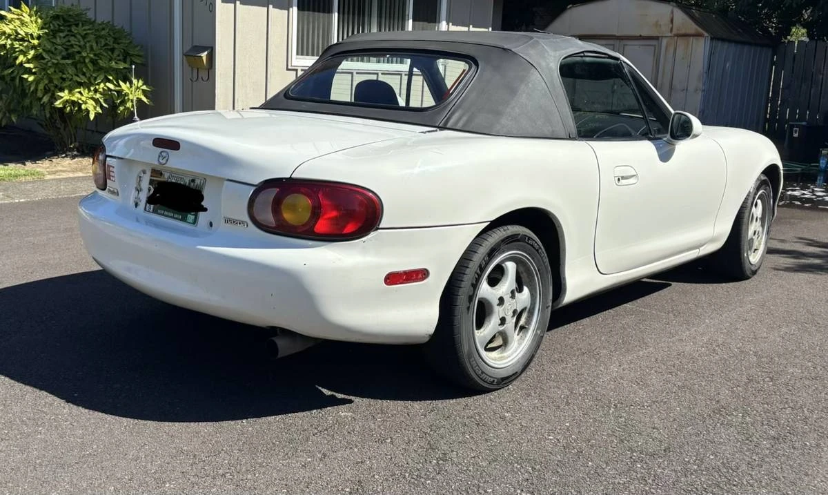2000 Mazda NB MX-5 Miata - Image 3 of 8