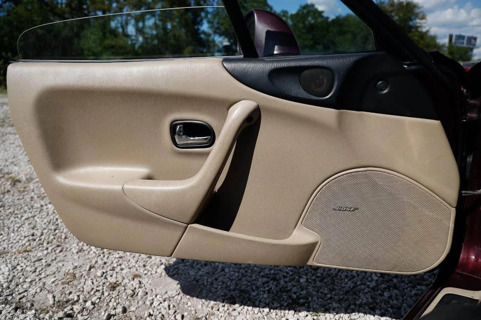 2000 Mazda NB MX-5 Miata - Image 11 of 19