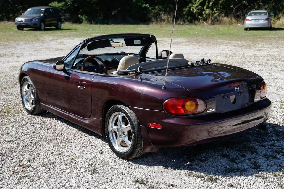 2000 Mazda NB MX-5 Miata - Image 4 of 19