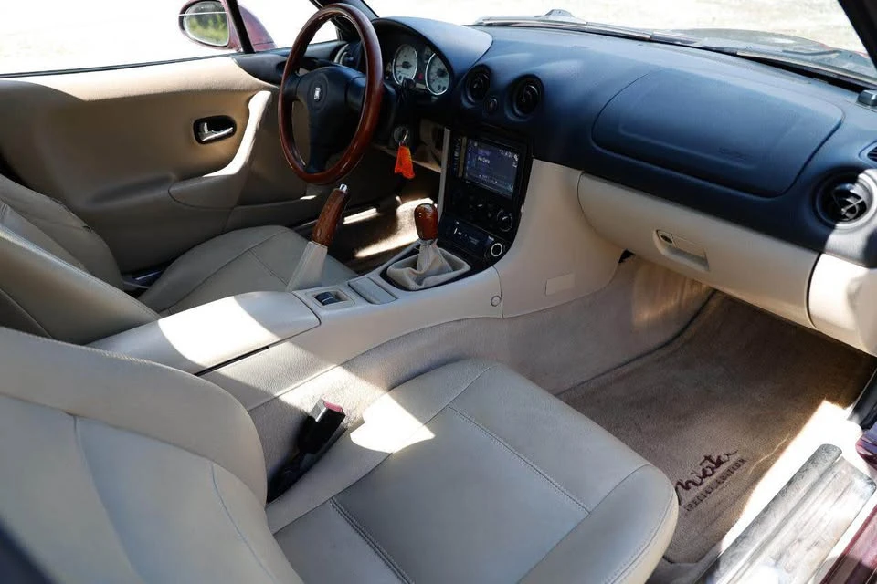 2000 Mazda NB MX-5 Miata - Image 7 of 19