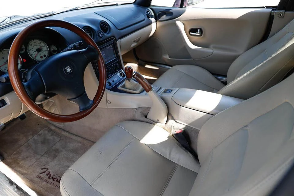 2000 Mazda NB MX-5 Miata - Image 5 of 19