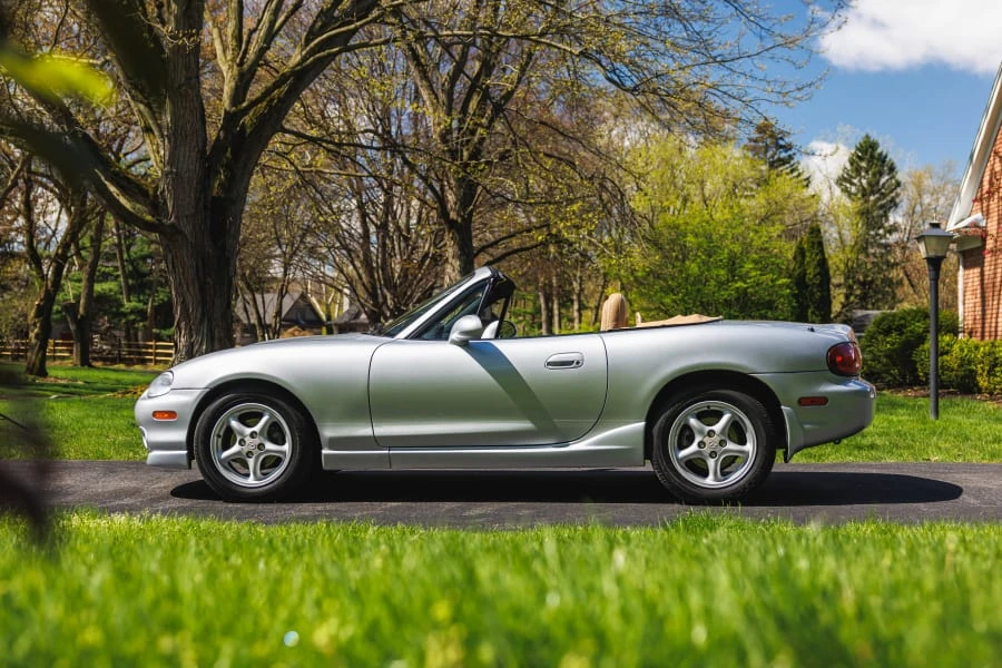 2000 Mazda NB MX-5 Miata - Image 2 of 31